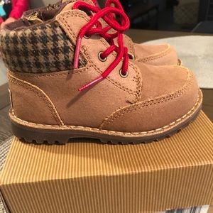 Genuine never work toddler ugg boots